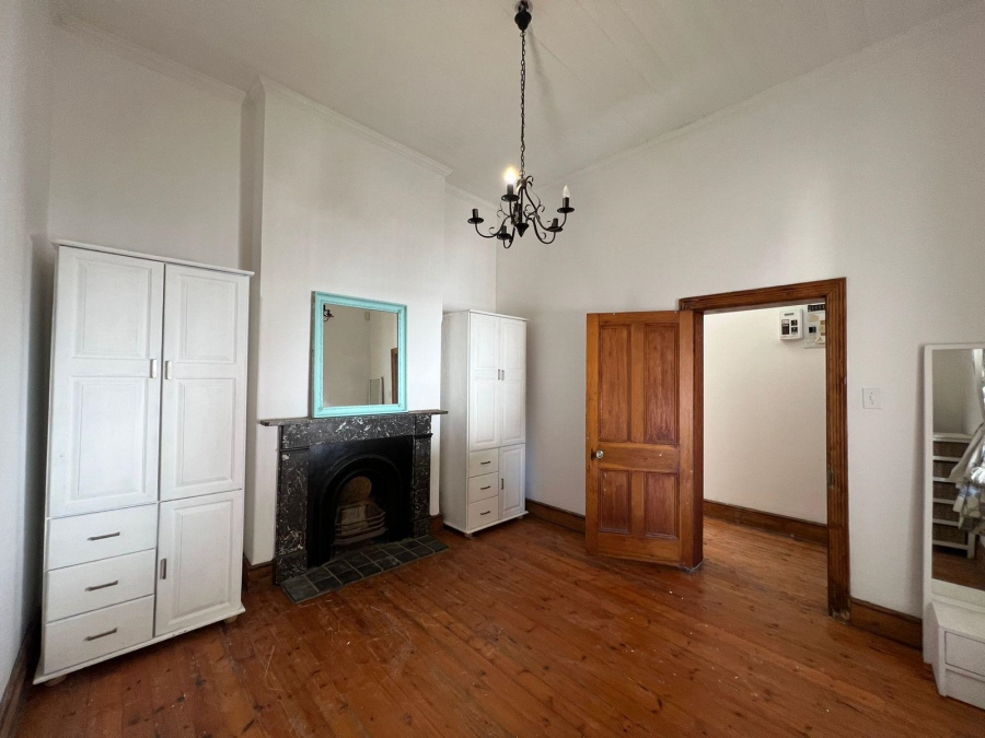 To Let 2 Bedroom Property for Rent in Woodstock Western Cape